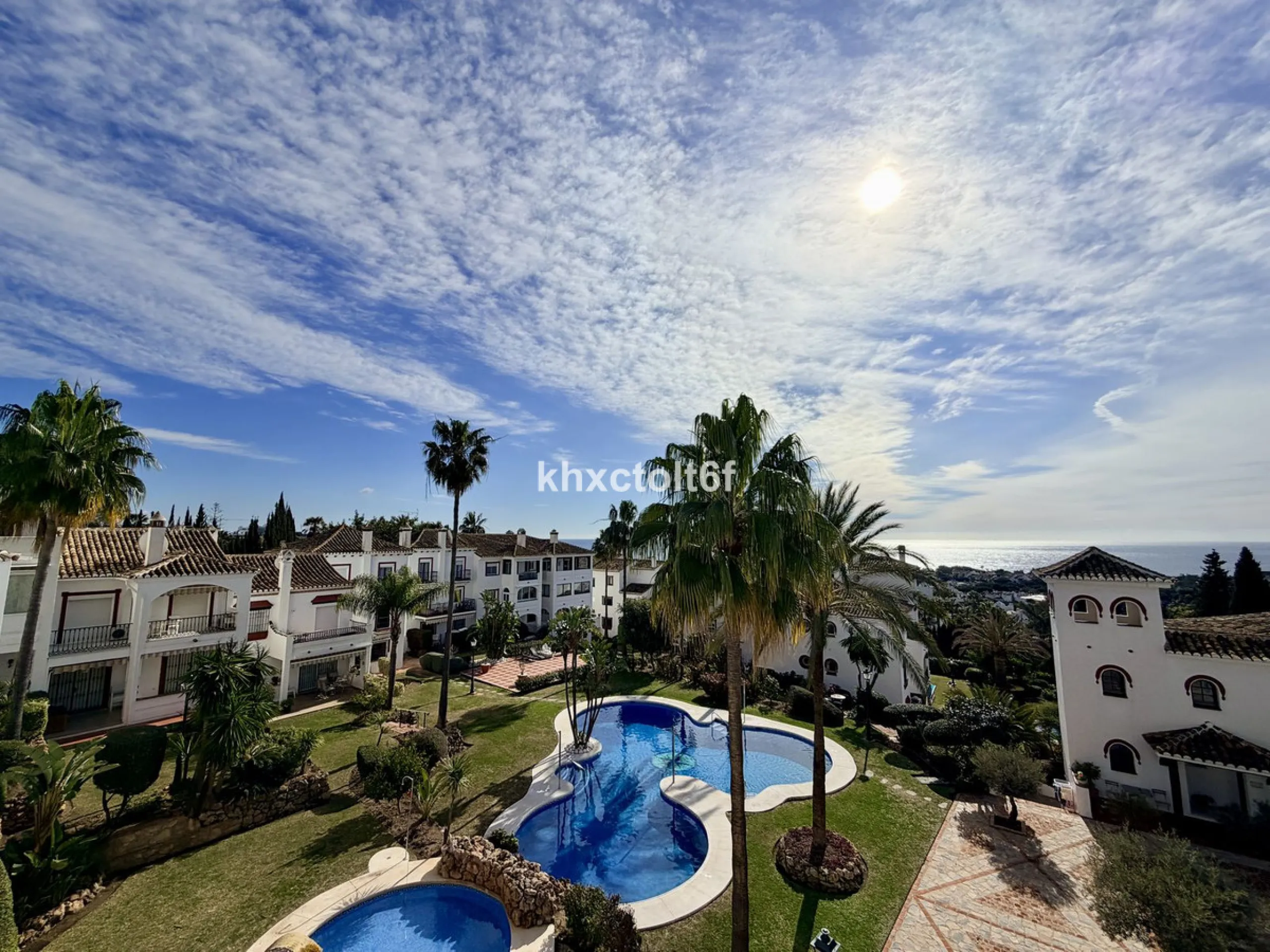 Luxury Penthouse with Panoramic Sea & Mountain Views – Marbella East