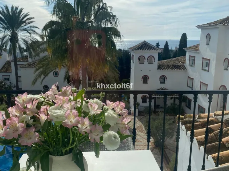 Luxury Penthouse with Panoramic Sea & Mountain Views – Marbella East