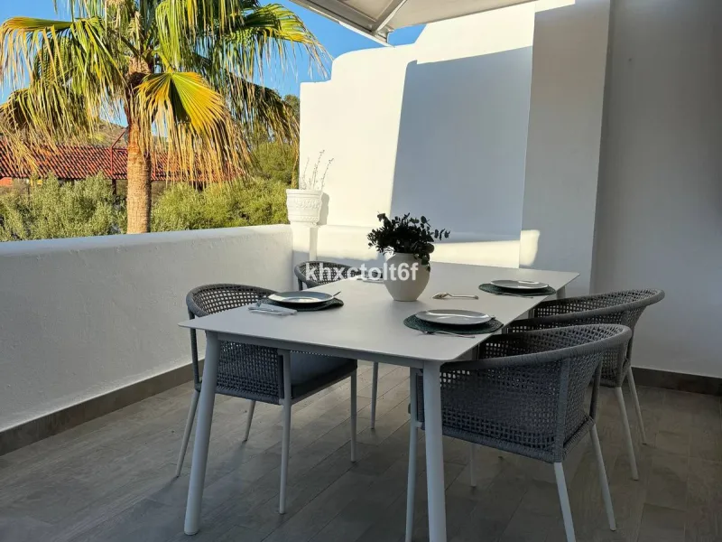 Luxury Penthouse with Panoramic Sea & Mountain Views – Marbella East
