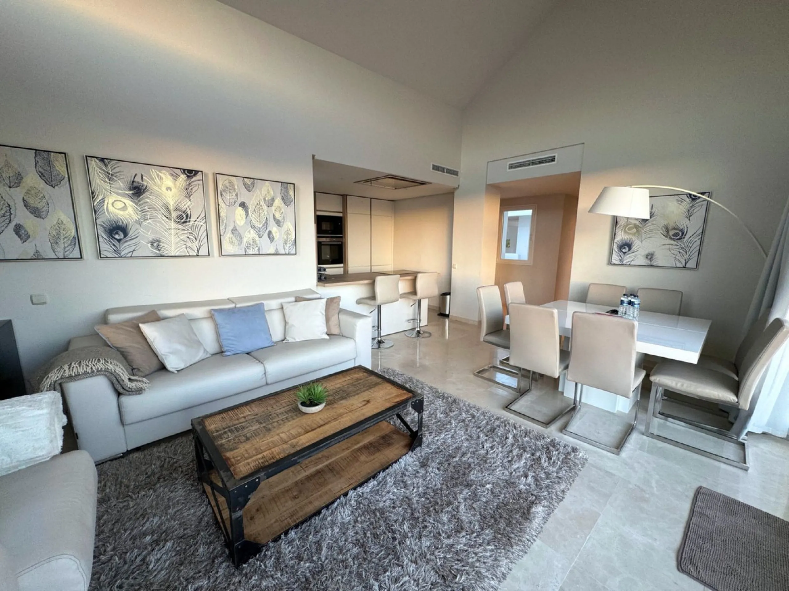 Accommodation for up to 4 guests is provided in a fully air-conditioned penthouse apartment with two double bedrooms, two bathrooms, a fully equipped kitchen with modern appliances, and a spacious living room. The 200 m² apartment includes a large terrace