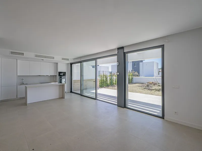 Modern corner semi-detached with large garden at Serene Atalaya