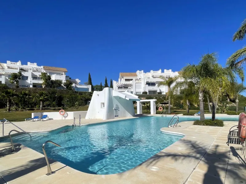 Accommodation for up to 4 guests is provided in a fully air-conditioned penthouse apartment with two double bedrooms, two bathrooms, a fully equipped kitchen with modern appliances, and a spacious living room. The 200 m² apartment includes a large terrace
