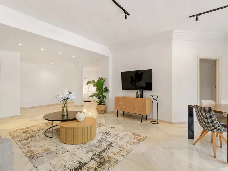 A beautifully presented three bedroom apartment in an exclusive gated community offering luxury living along with quality lifestyle installations.