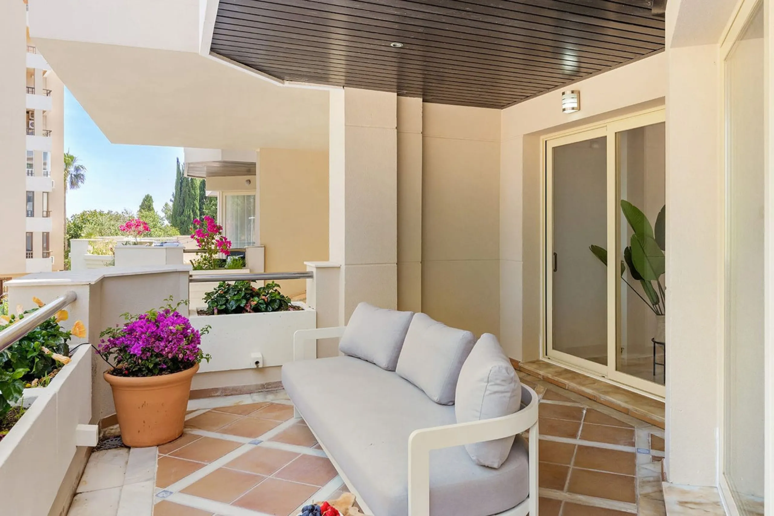 A beautifully presented three bedroom apartment in an exclusive gated community offering luxury living along with quality lifestyle installations.