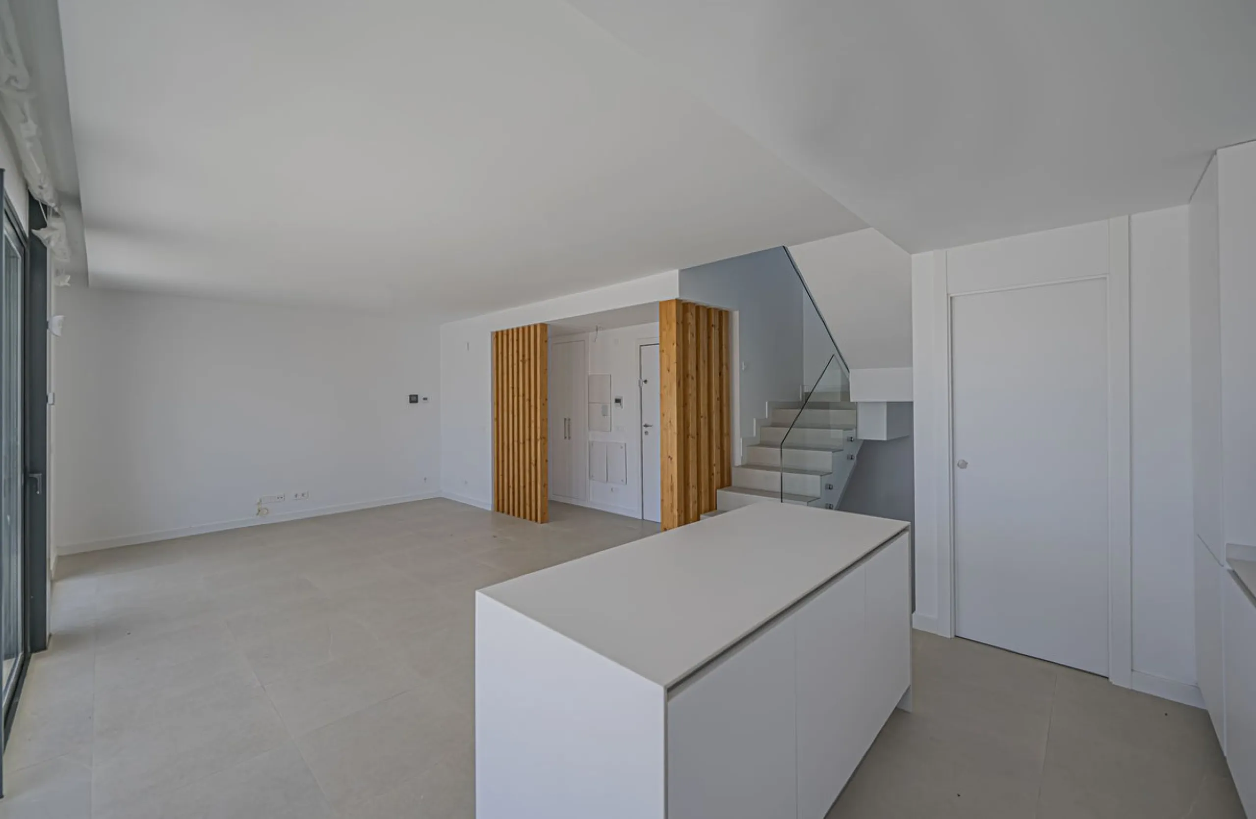 Modern corner semi-detached with large garden at Serene Atalaya