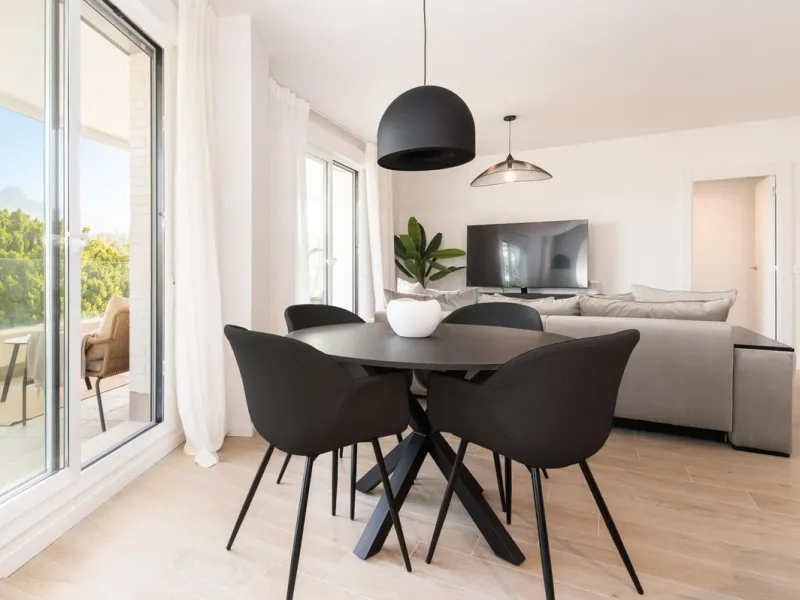 Exceptional Contemporary Apartment with Panoramic Views in La Campana (Nueva Andalucia) – €699,000