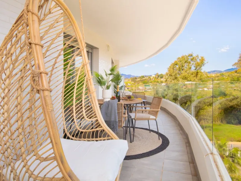 Exceptional Contemporary Apartment with Panoramic Views in La Campana (Nueva Andalucia) – €699,000