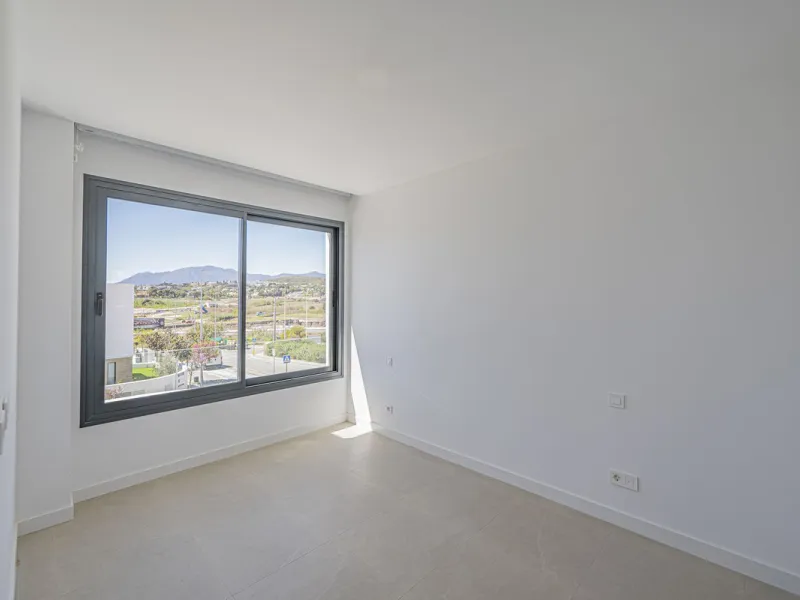 Modern corner semi-detached with large garden at Serene Atalaya