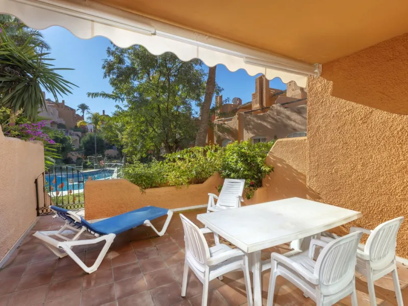 House - Townhouse в продаже в Marbella, Málaga. В доме 3 спален и 4 ванных комнат. Площадь дома 279 м²