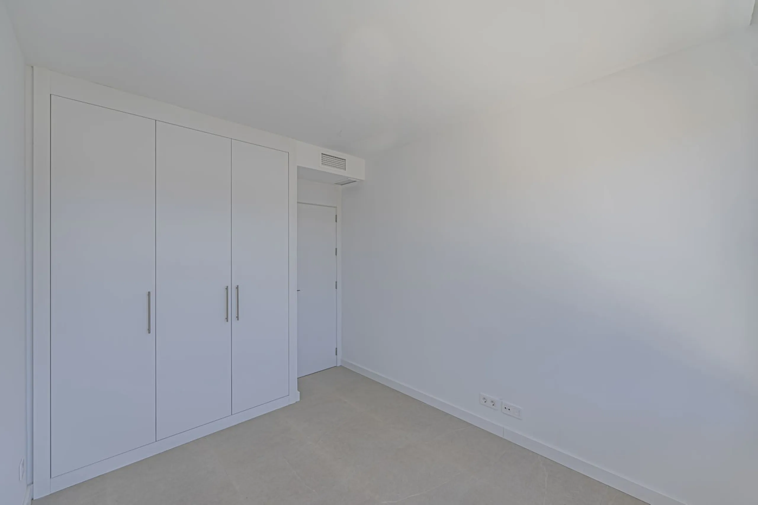 Modern corner semi-detached with large garden at Serene Atalaya