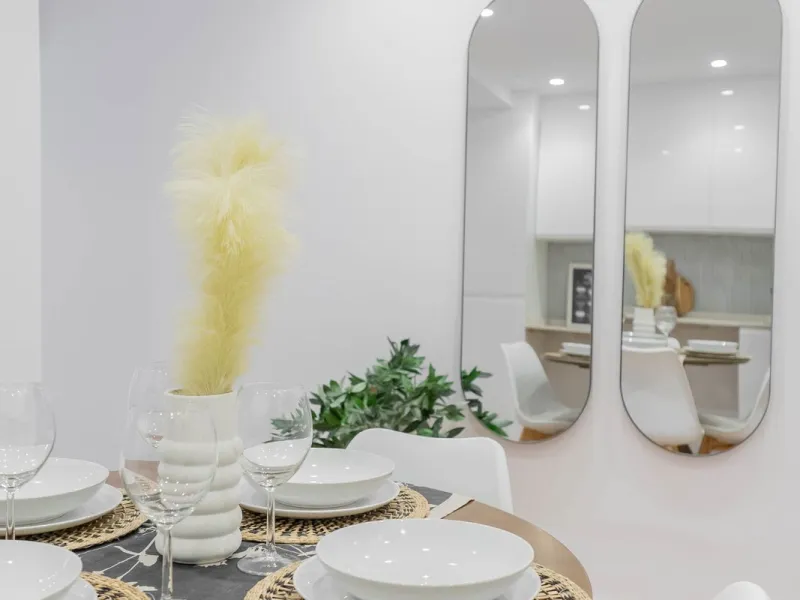 Apartment - Middle Floor Apartment в продаже в Málaga, Málaga. В доме 3 спален и 2 ванных комнат. Площадь дома 93 м²