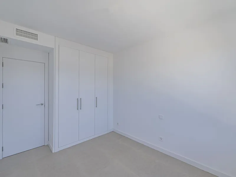 Modern corner semi-detached with large garden at Serene Atalaya