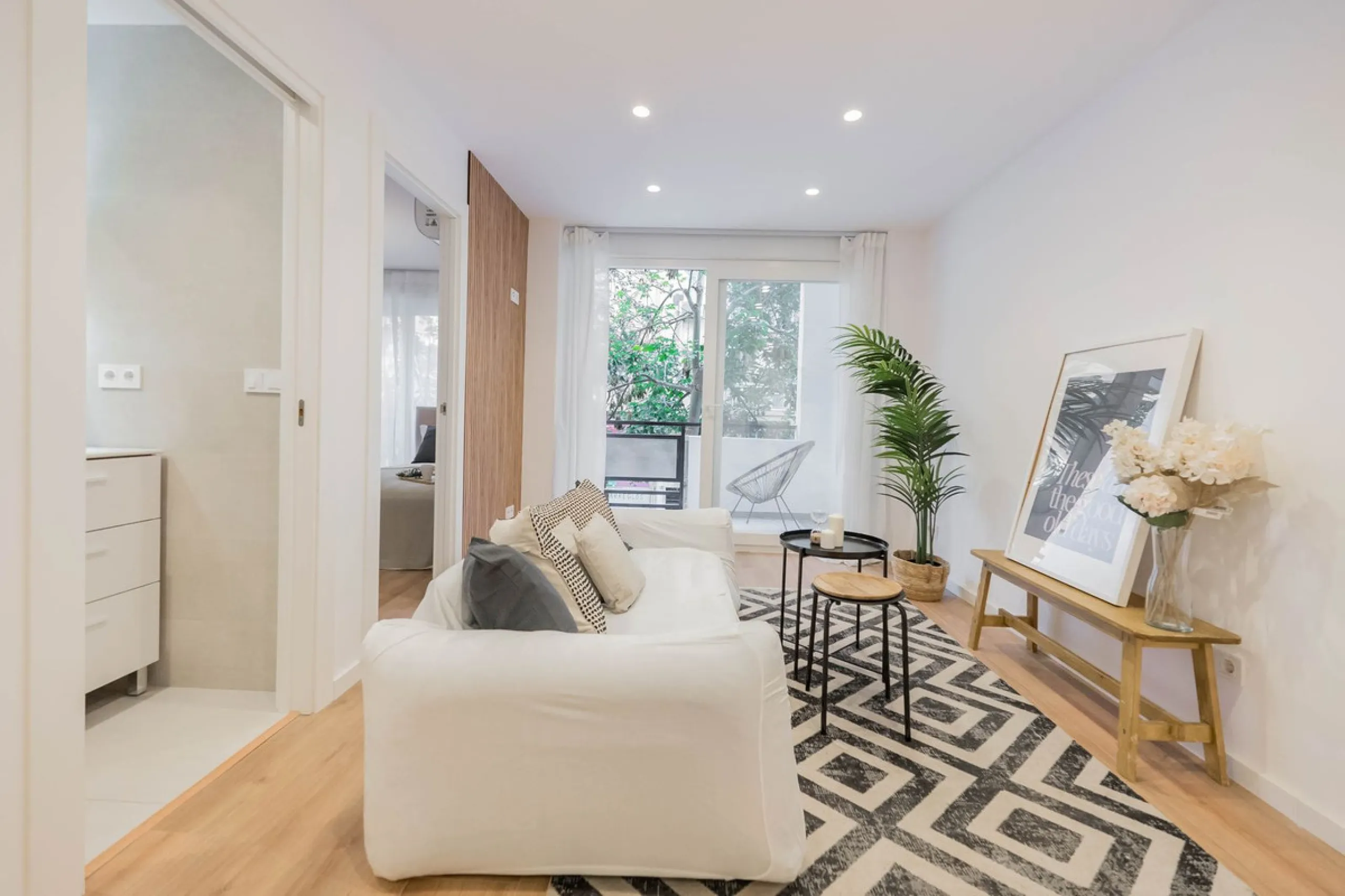 Apartment - Middle Floor Apartment в продаже в Málaga, Málaga. В доме 3 спален и 2 ванных комнат. Площадь дома 93 м²
