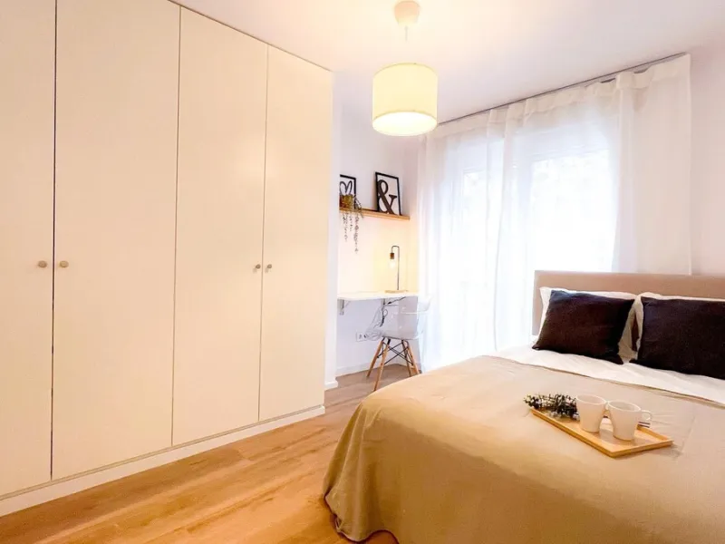 Apartment - Middle Floor Apartment в продаже в Málaga, Málaga. В доме 3 спален и 2 ванных комнат. Площадь дома 93 м²