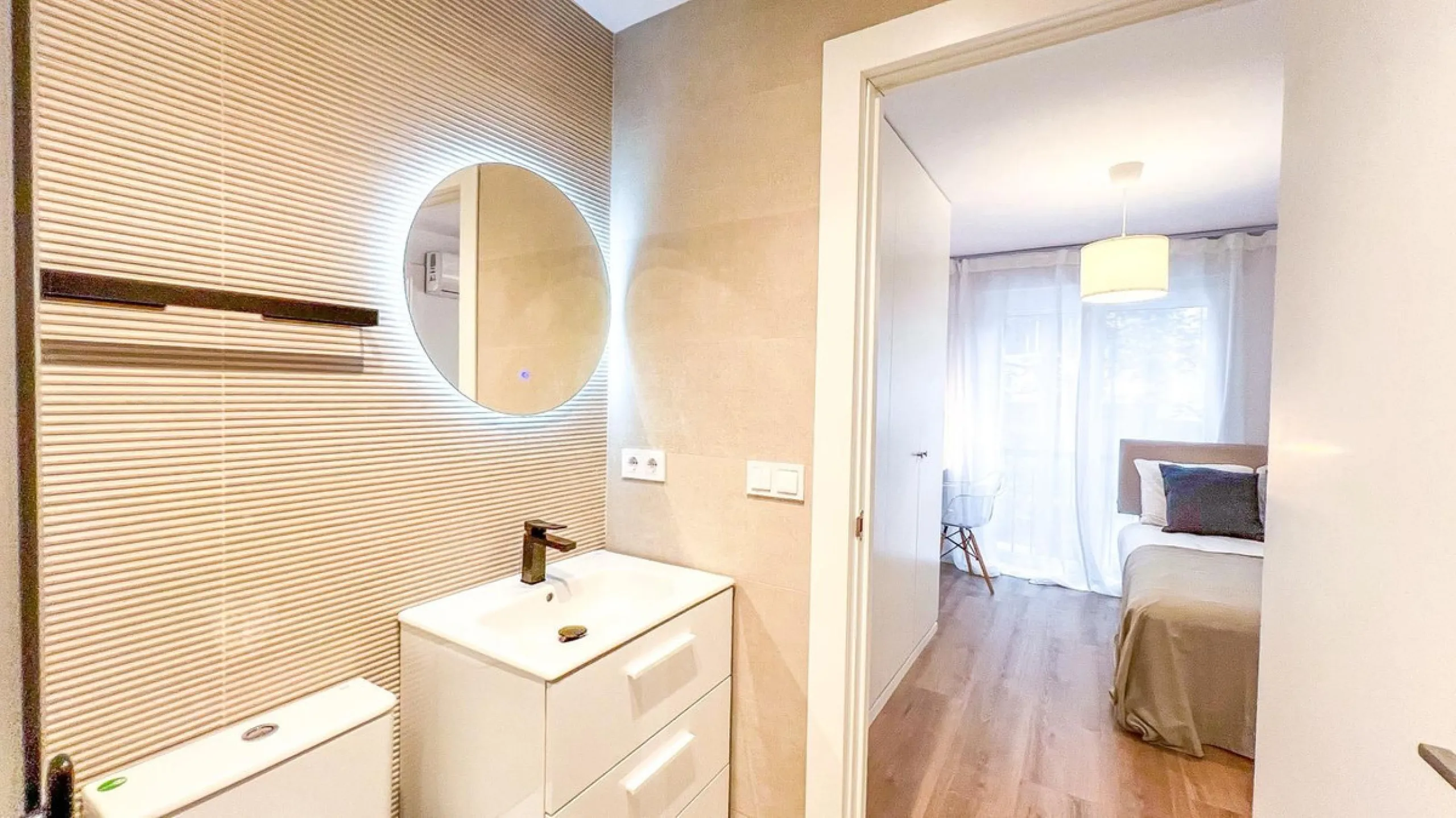 Apartment - Middle Floor Apartment в продаже в Málaga, Málaga. В доме 3 спален и 2 ванных комнат. Площадь дома 93 м²