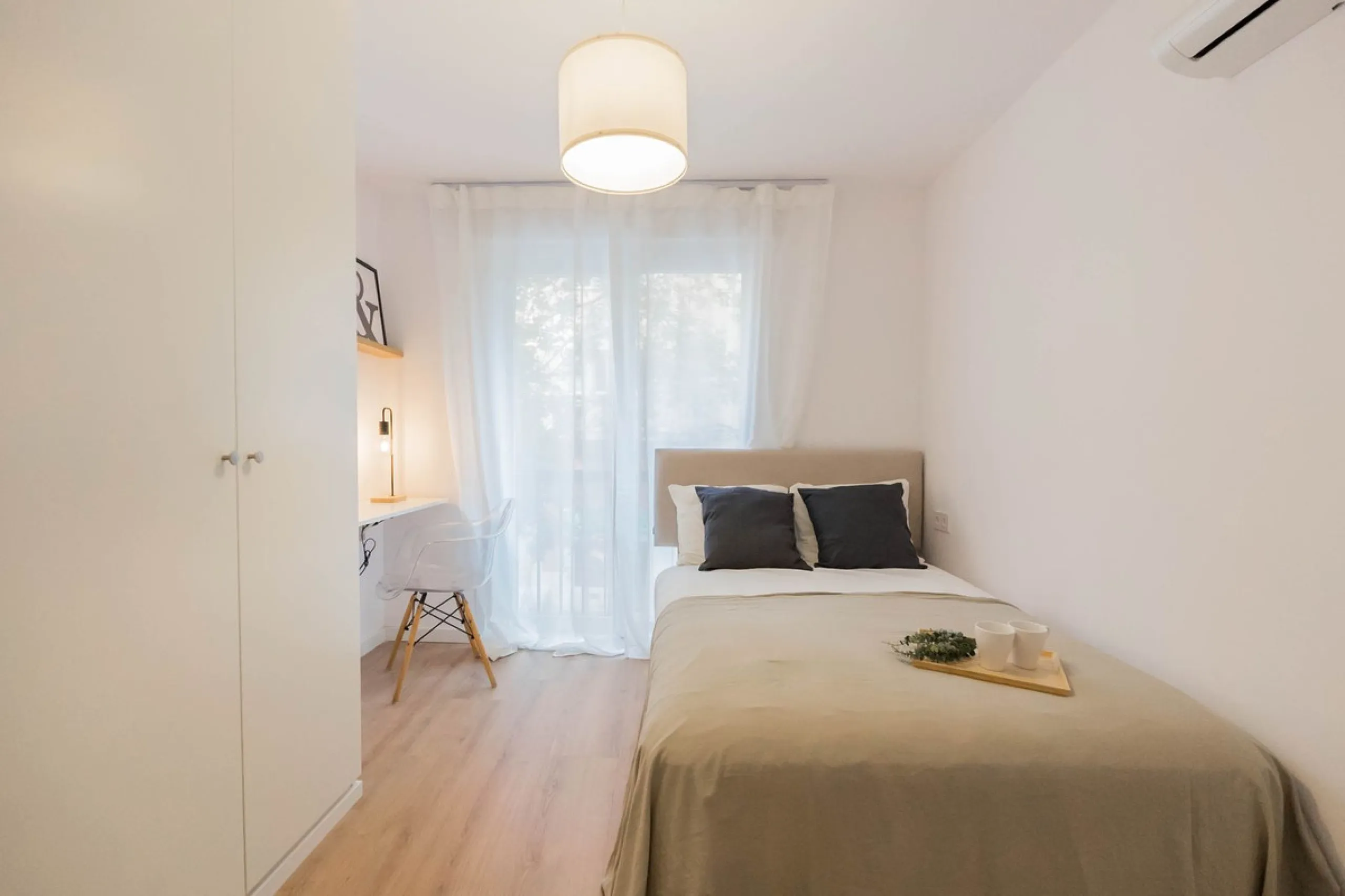 Apartment - Middle Floor Apartment в продаже в Málaga, Málaga. В доме 3 спален и 2 ванных комнат. Площадь дома 93 м²