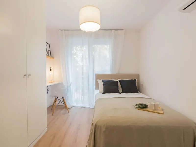 Apartment - Middle Floor Apartment в продаже в Málaga, Málaga. В доме 3 спален и 2 ванных комнат. Площадь дома 93 м²