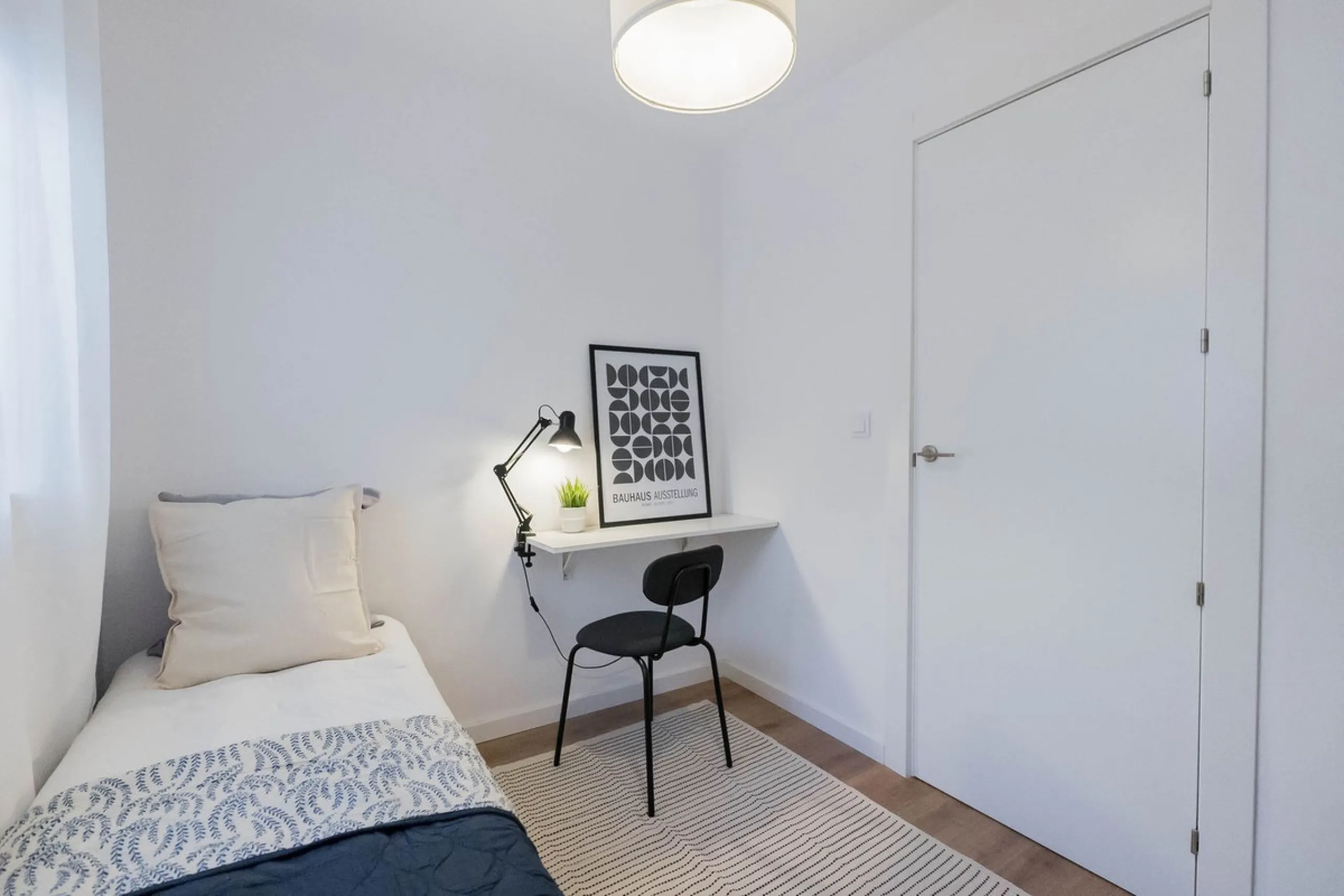 Apartment - Middle Floor Apartment в продаже в Málaga, Málaga. В доме 3 спален и 2 ванных комнат. Площадь дома 93 м²