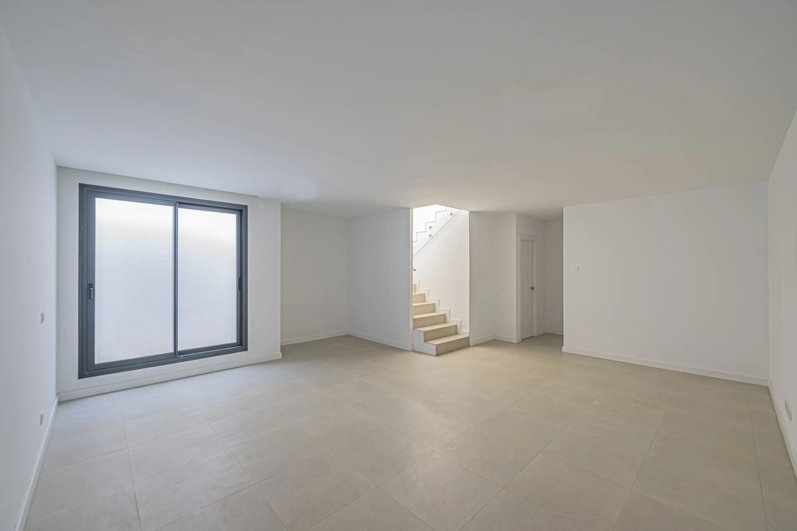 Modern corner semi-detached with large garden at Serene Atalaya