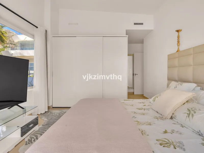 Apartment - Penthouse в продаже в Benalmadena, Málaga. В доме 3 спален и 3 ванных комнат. Площадь дома 313 м²