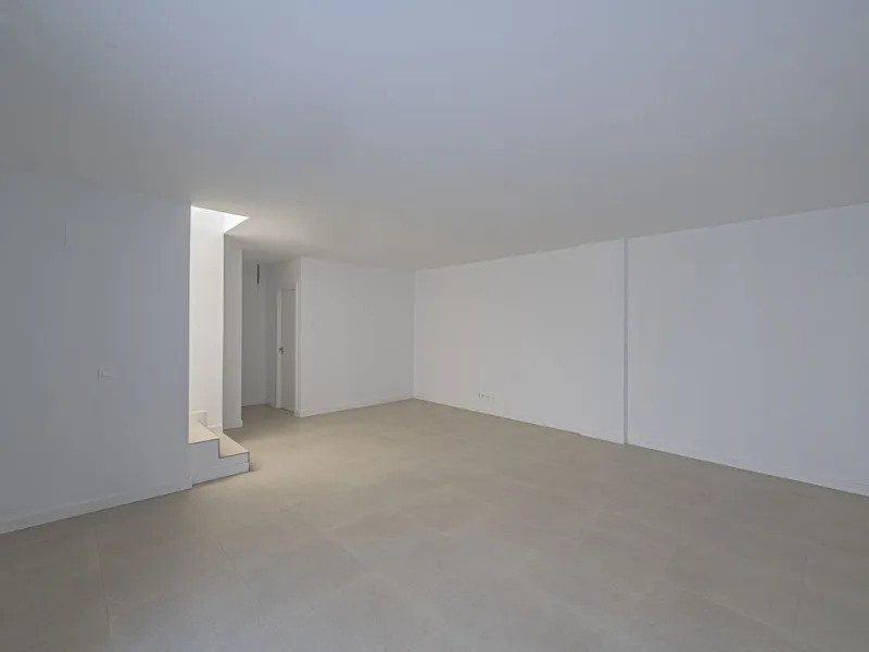Modern corner semi-detached with large garden at Serene Atalaya