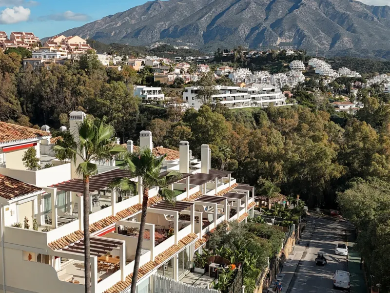Apartment - Middle Floor Apartment в продаже в Marbella, Málaga. В доме 3 спален и 2 ванных комнат. Площадь дома 145 м²