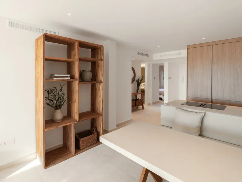 Apartment - Middle Floor Apartment в продаже в Marbella, Málaga. В доме 3 спален и 2 ванных комнат. Площадь дома 145 м²