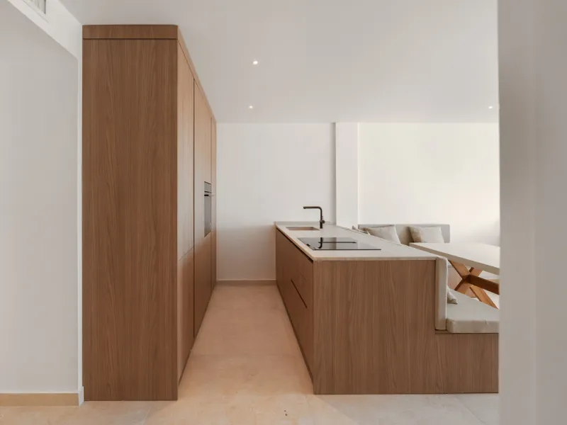 Apartment - Middle Floor Apartment в продаже в Marbella, Málaga. В доме 3 спален и 2 ванных комнат. Площадь дома 145 м²