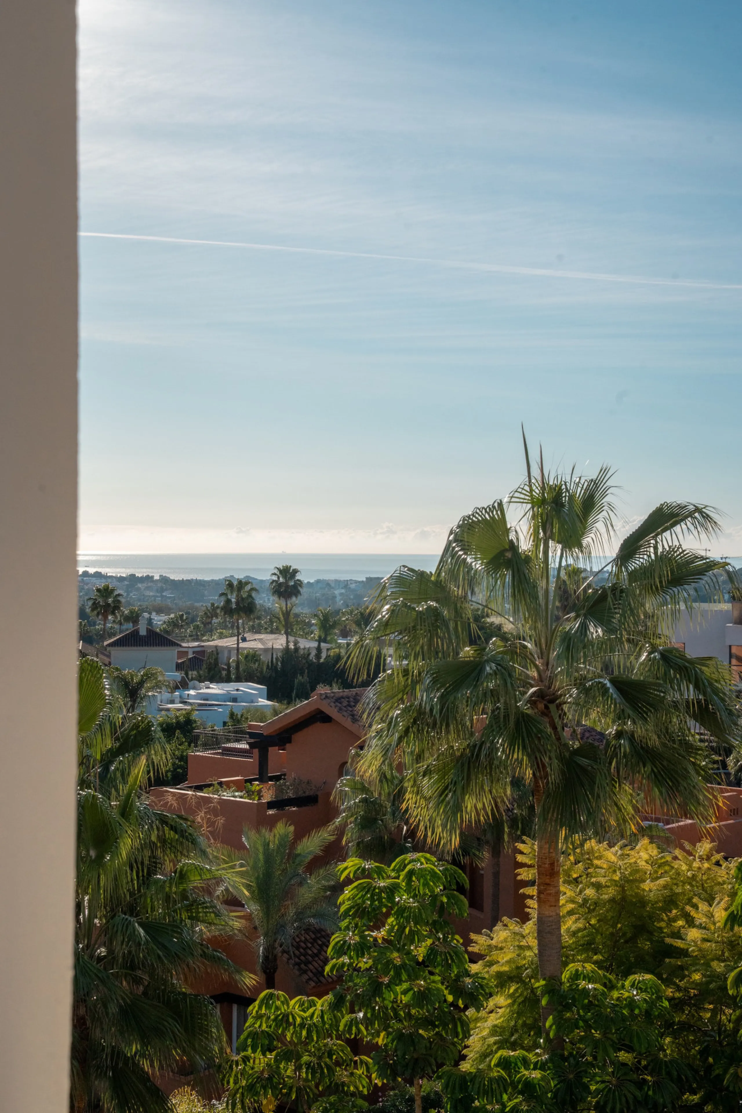 Apartment - Middle Floor Apartment в продаже в Marbella, Málaga. В доме 3 спален и 2 ванных комнат. Площадь дома 145 м²