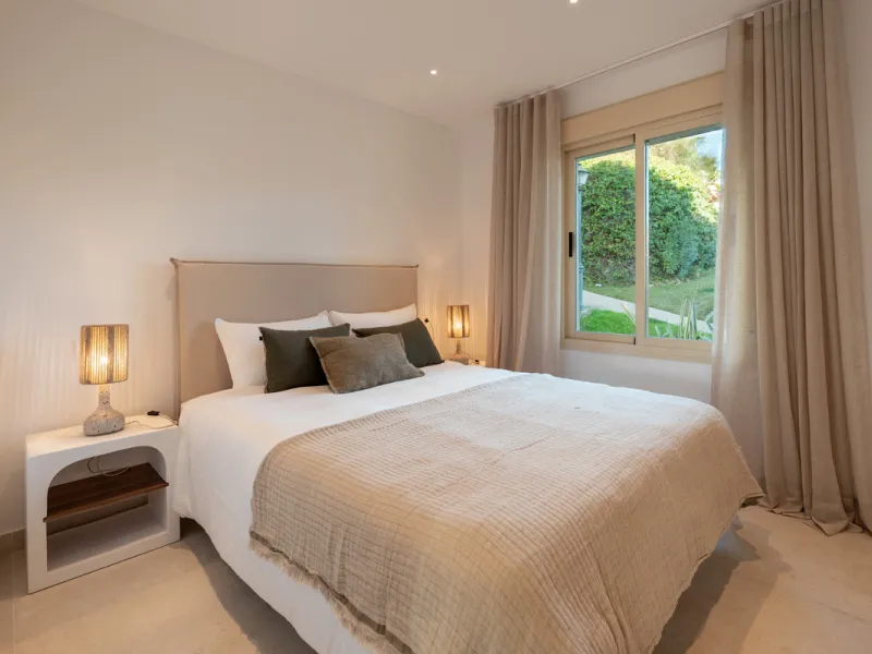 Apartment - Middle Floor Apartment в продаже в Marbella, Málaga. В доме 3 спален и 2 ванных комнат. Площадь дома 145 м²