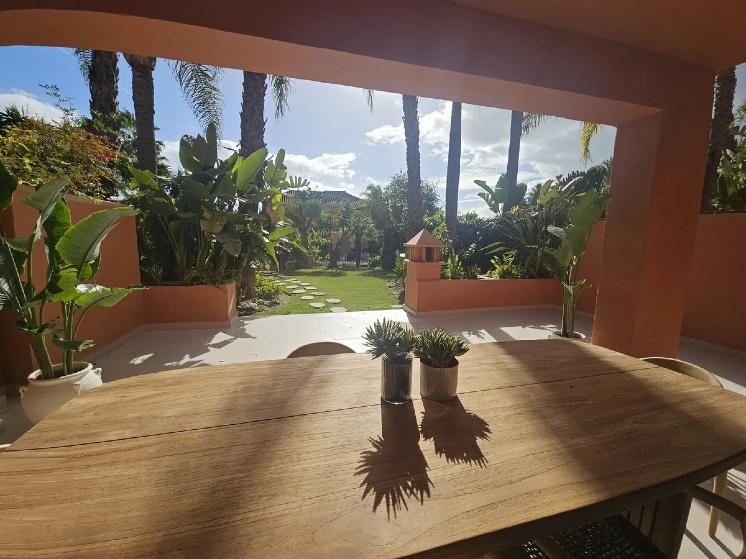 Exquisite Luxury Villa in Altos de Puente Romano, Marbella