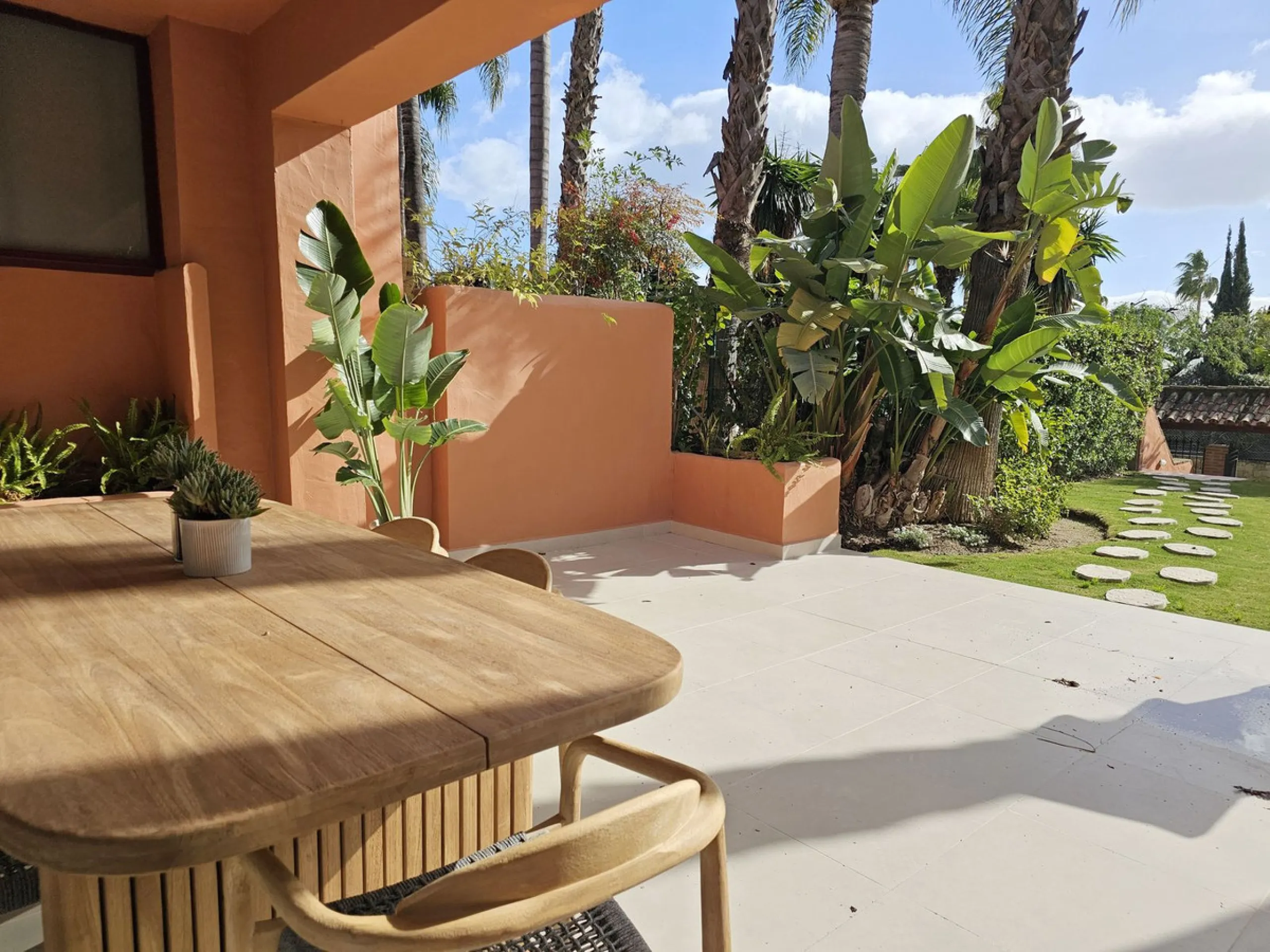 Exquisite Luxury Villa in Altos de Puente Romano, Marbella