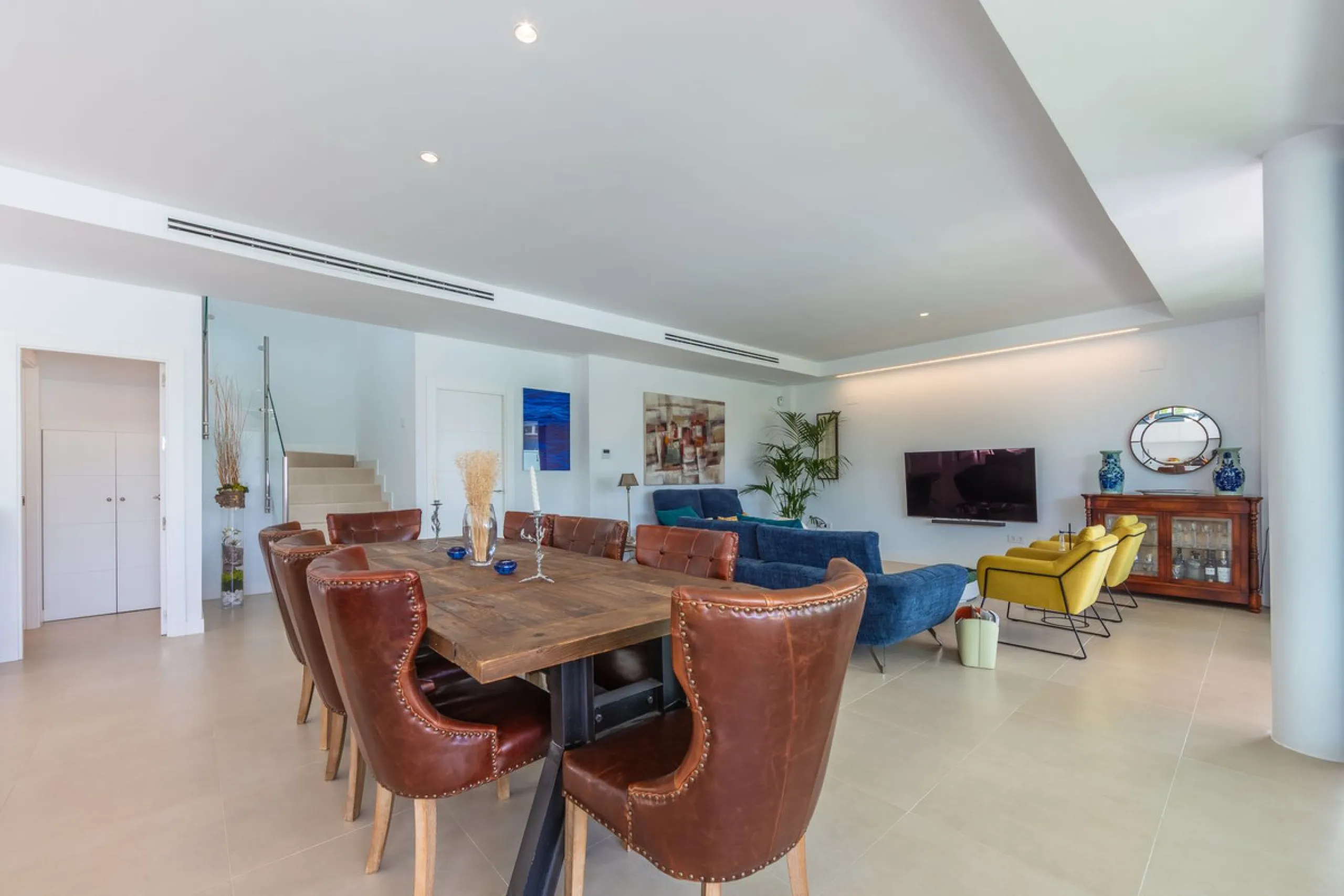 House - Detached Villa в продаже в Manilva, Málaga. В доме 4 спален и 4 ванных комнат. Площадь дома 231 м². Площадь участка 782 м²