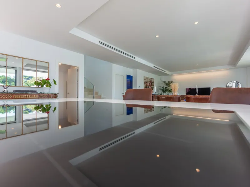 House - Detached Villa в продаже в Manilva, Málaga. В доме 4 спален и 4 ванных комнат. Площадь дома 231 м². Площадь участка 782 м²