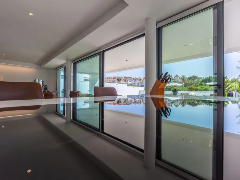 House - Detached Villa в продаже в Manilva, Málaga. В доме 4 спален и 4 ванных комнат. Площадь дома 231 м². Площадь участка 782 м²