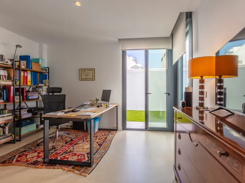 House - Detached Villa в продаже в Manilva, Málaga. В доме 4 спален и 4 ванных комнат. Площадь дома 231 м². Площадь участка 782 м²