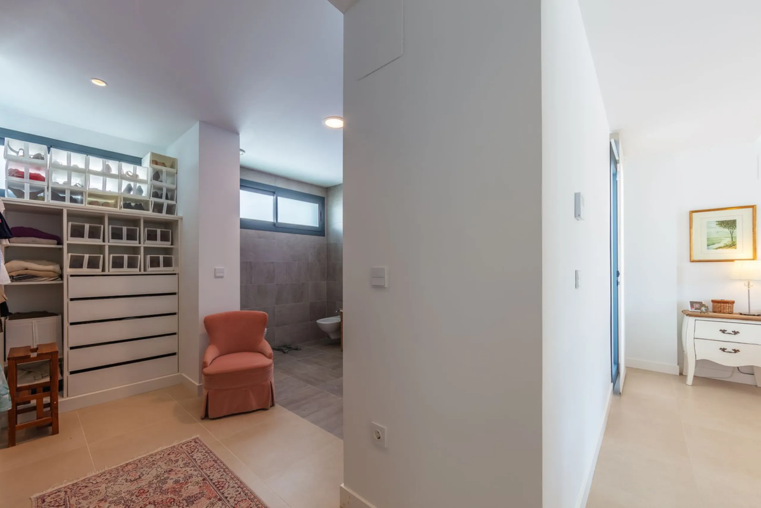 House - Detached Villa в продаже в Manilva, Málaga. В доме 4 спален и 4 ванных комнат. Площадь дома 231 м². Площадь участка 782 м²