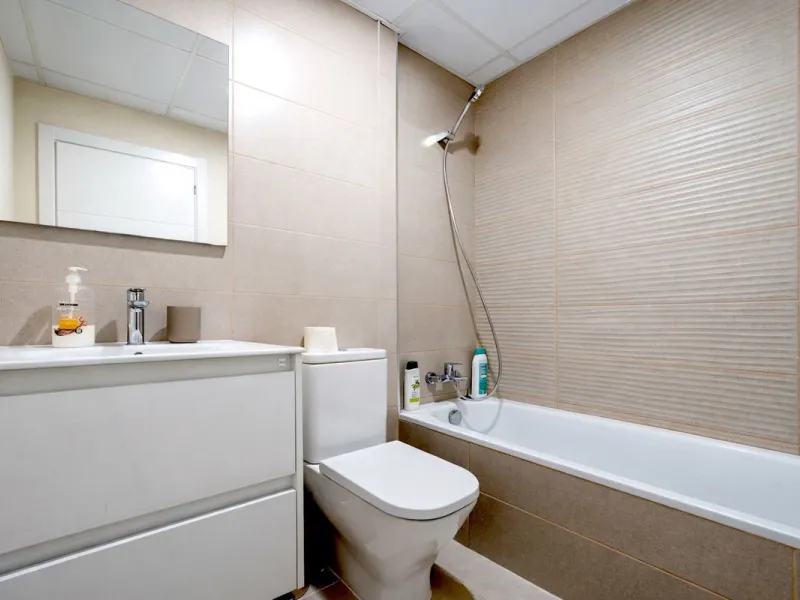 Apartment - Ground Floor Apartment в продаже в Estepona, Málaga. В доме 2 спален и 2 ванных комнат. Площадь дома 84 м²