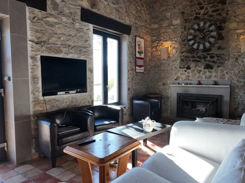 Unique Hotel in the Heart of Tolox – An Andalusian Gem Full of Charm and Potential