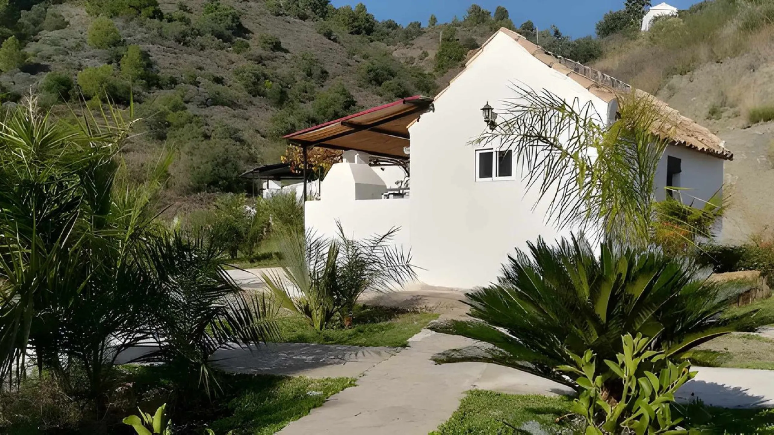 Unique Hotel in the Heart of Tolox – An Andalusian Gem Full of Charm and Potential