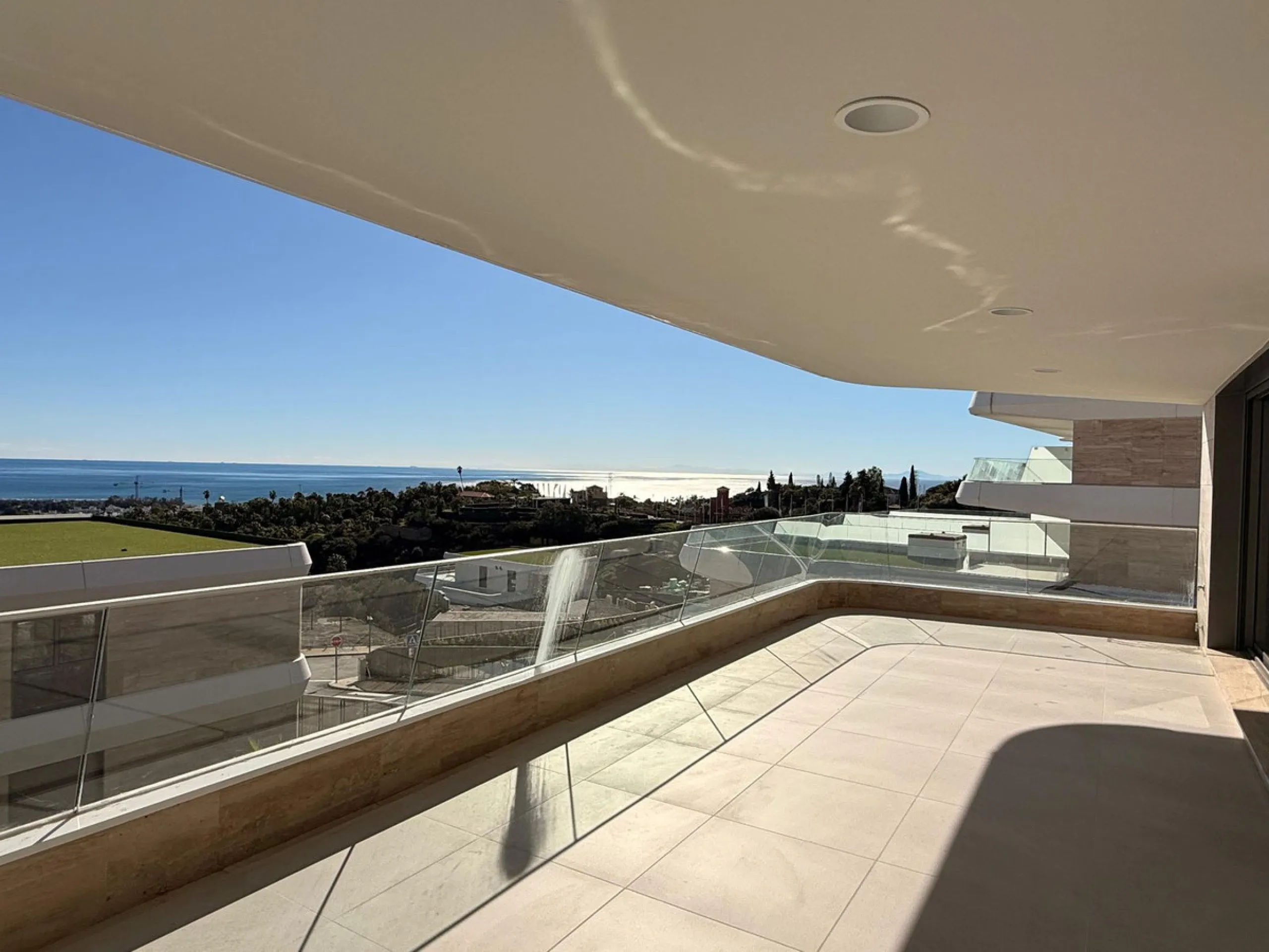 Апартамент нижний этаж, New Golden Mile, Costa del Sol