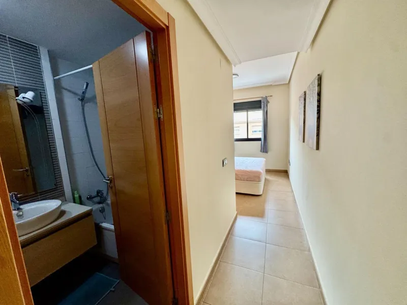 Fantastic apartment for sale in the center of Torremolinos, located in a modern building from 2009, ready to move into.