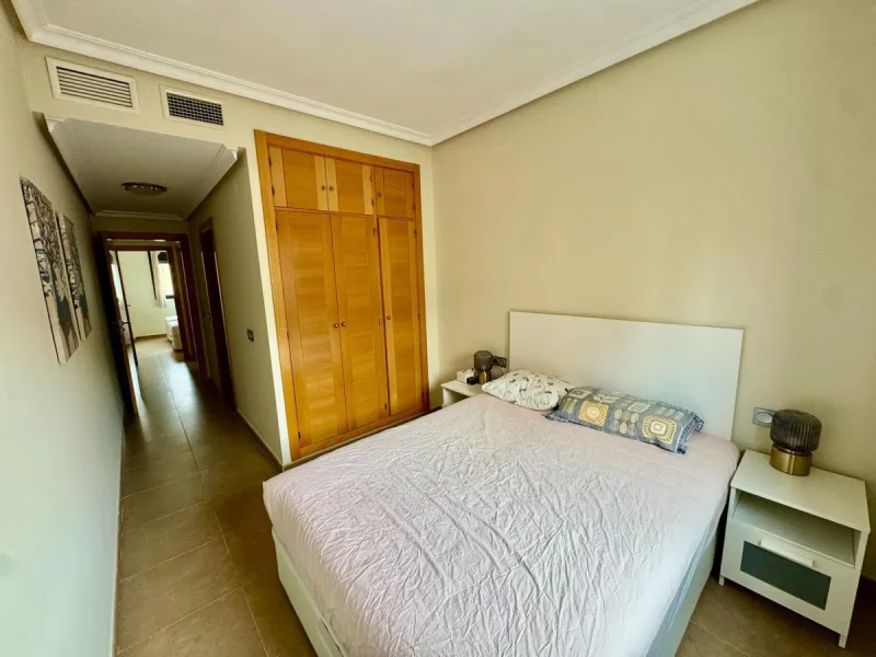 Fantastic apartment for sale in the center of Torremolinos, located in a modern building from 2009, ready to move into.