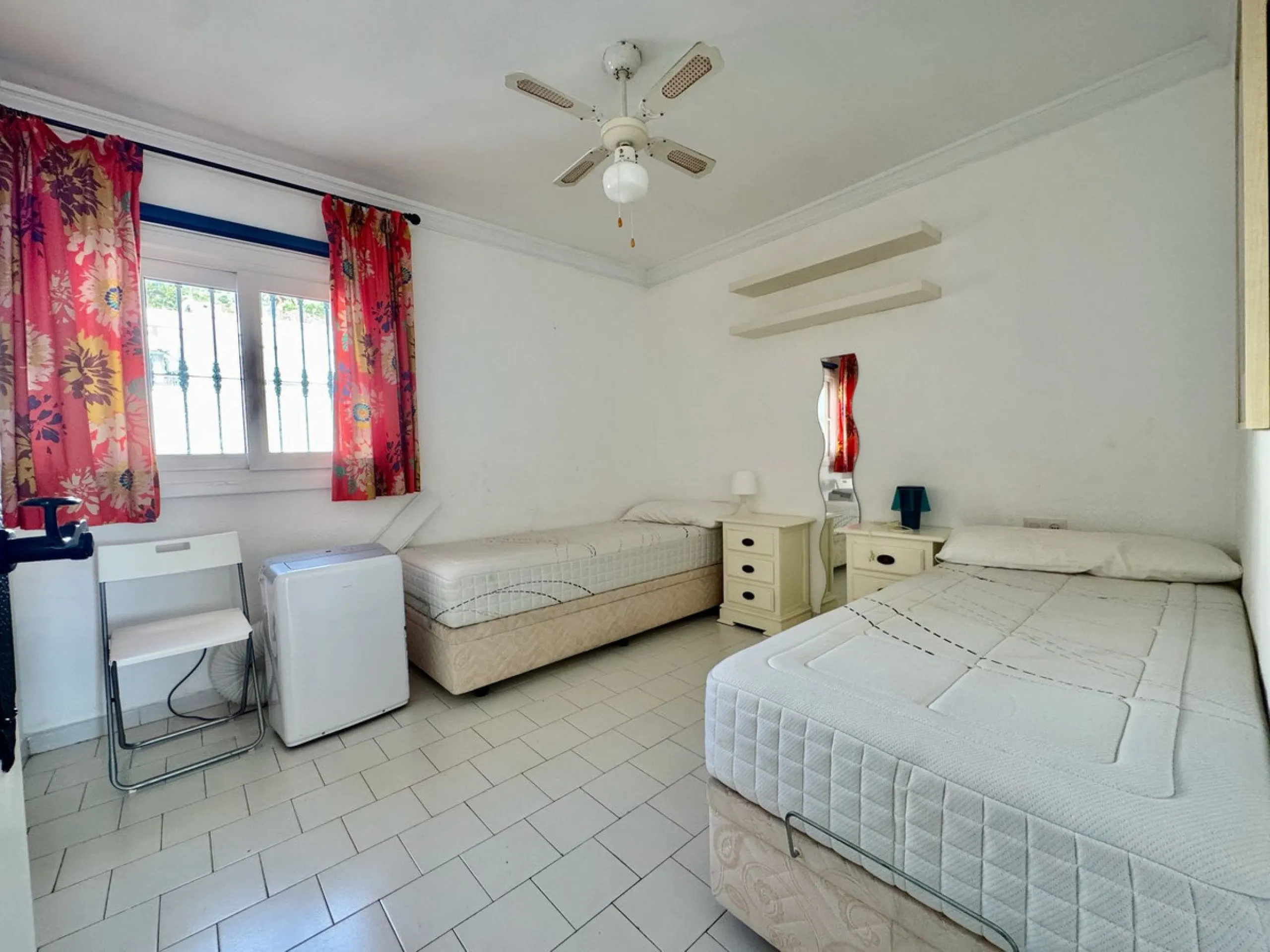 House - Townhouse в продаже в Benalmadena, Málaga. В доме 2 спален и 2 ванных комнат. Площадь дома 85 м²