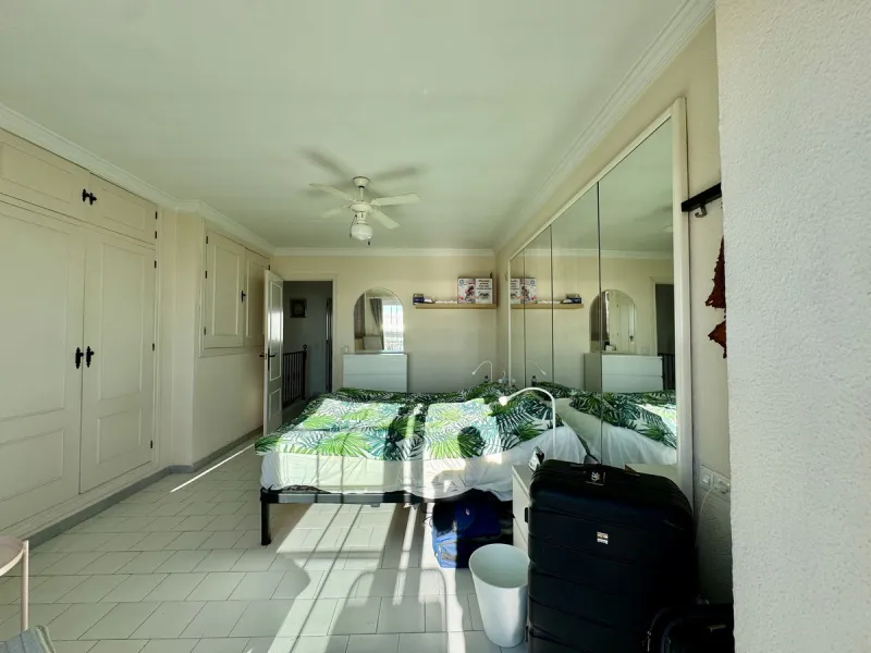 House - Townhouse в продаже в Benalmadena, Málaga. В доме 2 спален и 2 ванных комнат. Площадь дома 85 м²