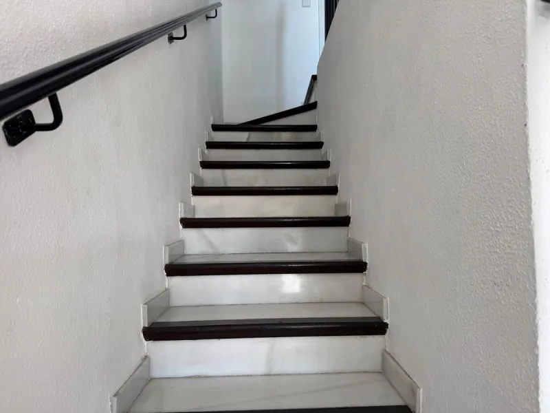 House - Townhouse в продаже в Benalmadena, Málaga. В доме 2 спален и 2 ванных комнат. Площадь дома 85 м²