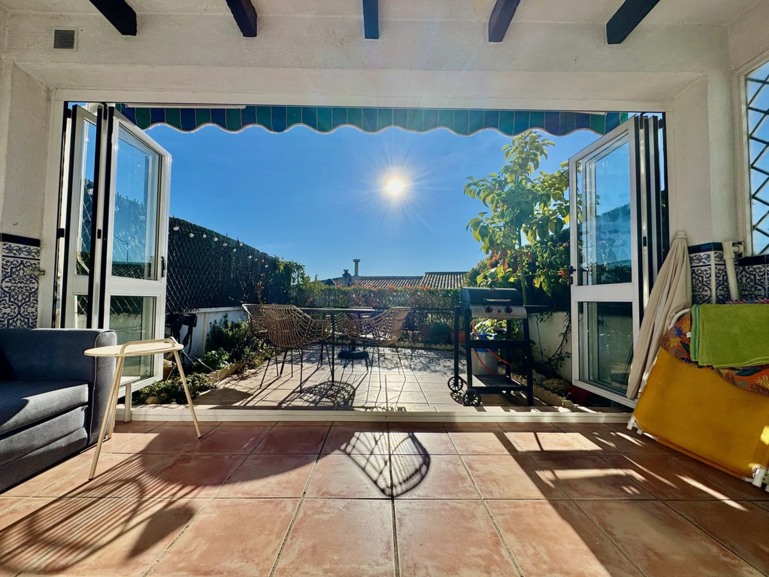 House - Townhouse в продаже в Benalmadena, Málaga. В доме 2 спален и 2 ванных комнат. Площадь дома 85 м²