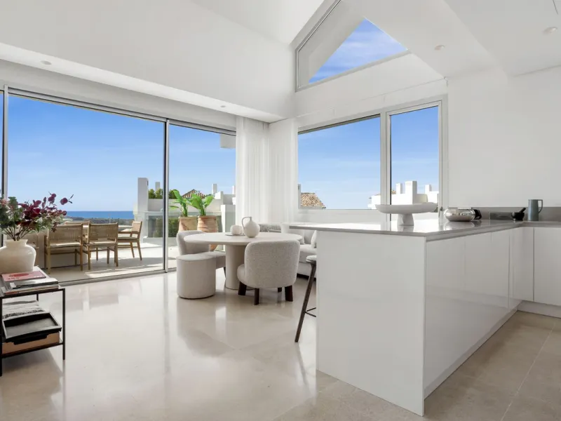 Luxury 3-Bedroom Penthouse with Spacious Private Solarium – Benahavís