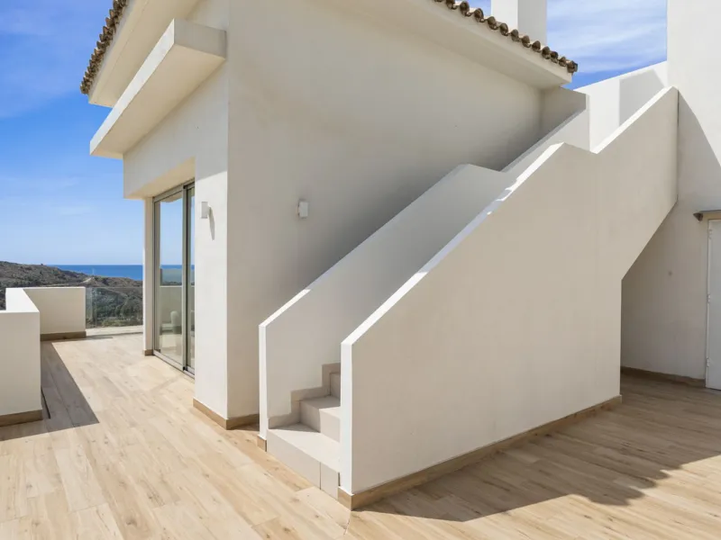 Luxury 3-Bedroom Penthouse with Spacious Private Solarium – Benahavís