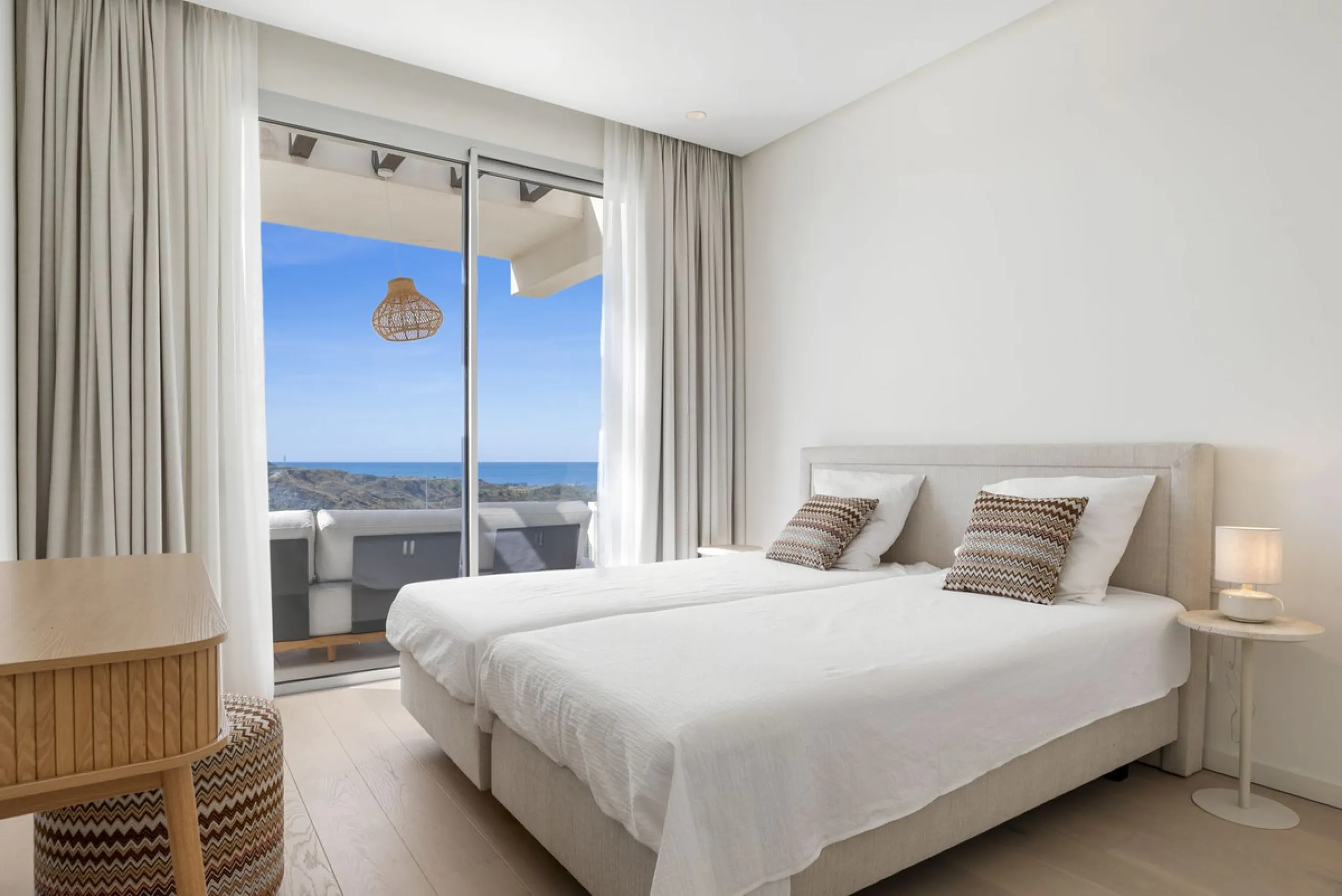 Luxury 3-Bedroom Penthouse with Spacious Private Solarium – Benahavís
